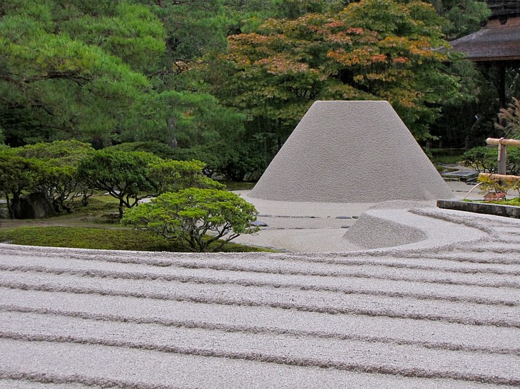 Sea of Silvery Sand, Ginkaku-ji