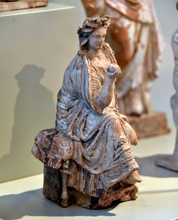 Tanagra Figurine of a Female - World History Encyclopedia