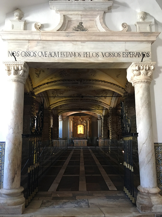 Capela dos Ossos, Evora, Portugal