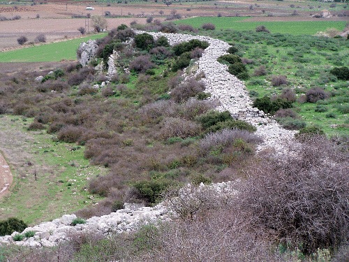 Fortifications at Gla