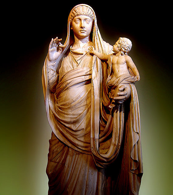 Messalina Holding Britannicus