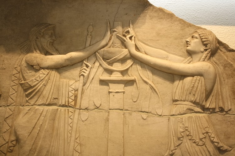 Ancient Greek Priest & Priestess