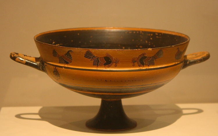 Attic Lip Cup with Chickens Decoration