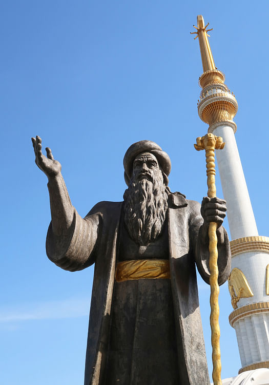 Statue of Dede Korkut