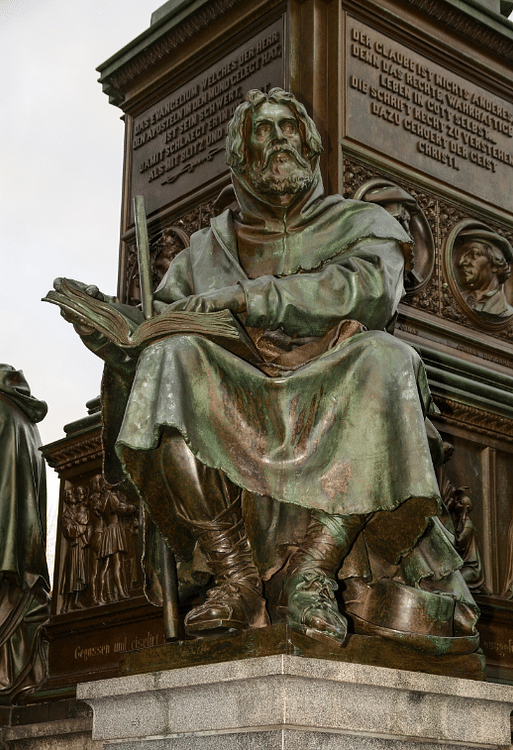 Statue of Pierre Waldo
