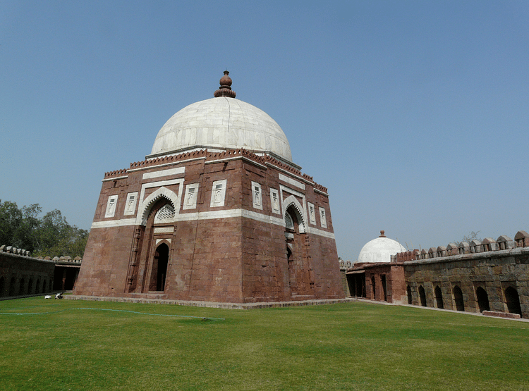 Tomb of Ghiyasuddin Tughluq