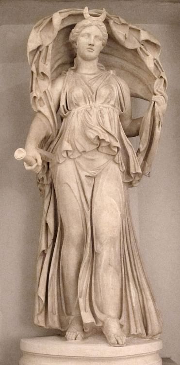 Statue of Selene