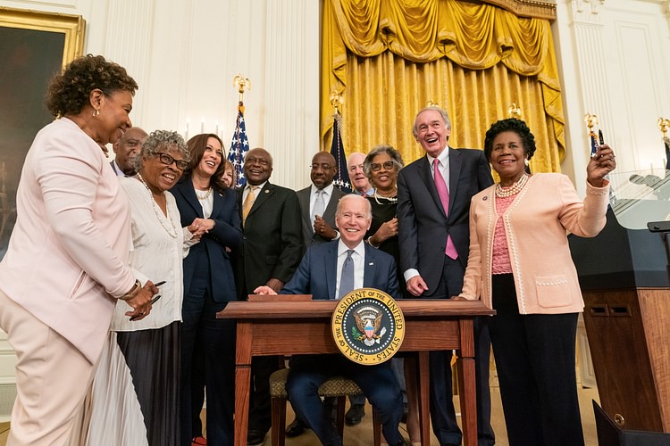 President Biden Signs the Juneteenth National Independence Day Act Bill