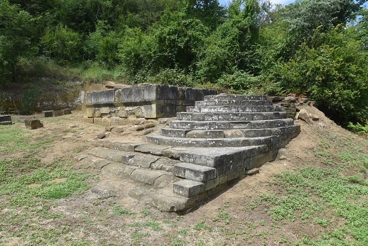 Ceremonial Twelve-Stepped Altar at Vani in Colchis