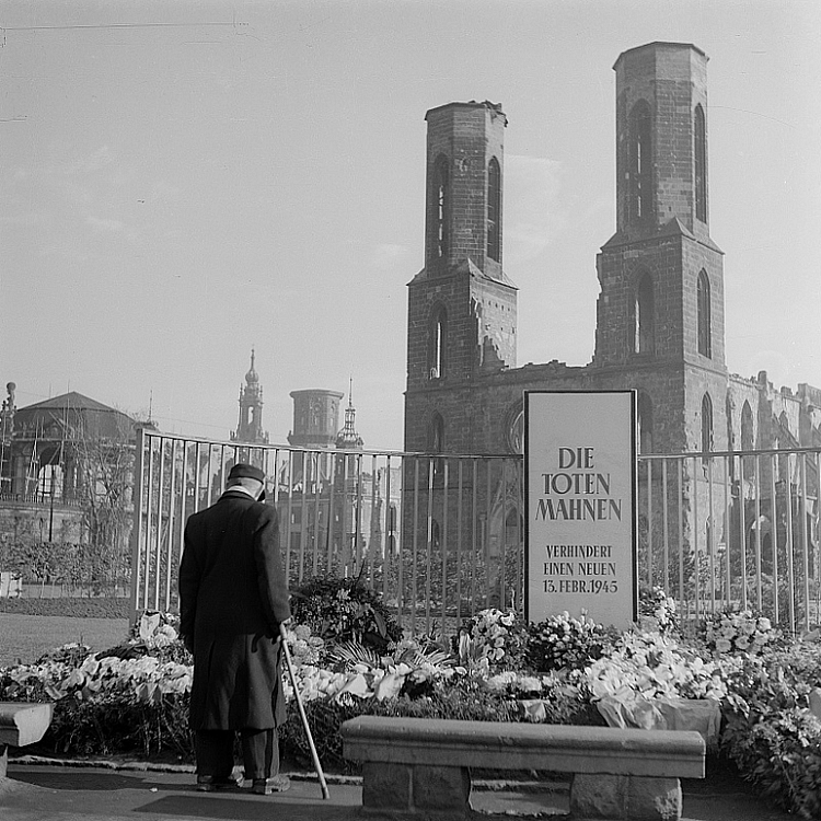 Dresden Memorial, 1962