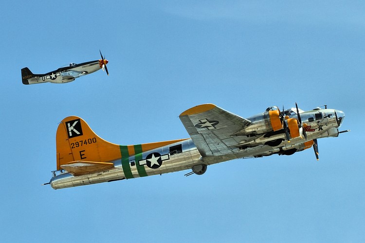 P-51 Mustang & B-17 Flying Fortress