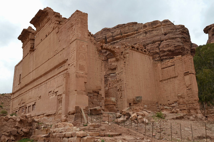 Qasr al-Bint, Petra