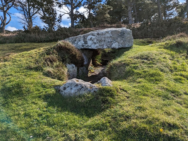 Lower Innisidgen Burial Chamber