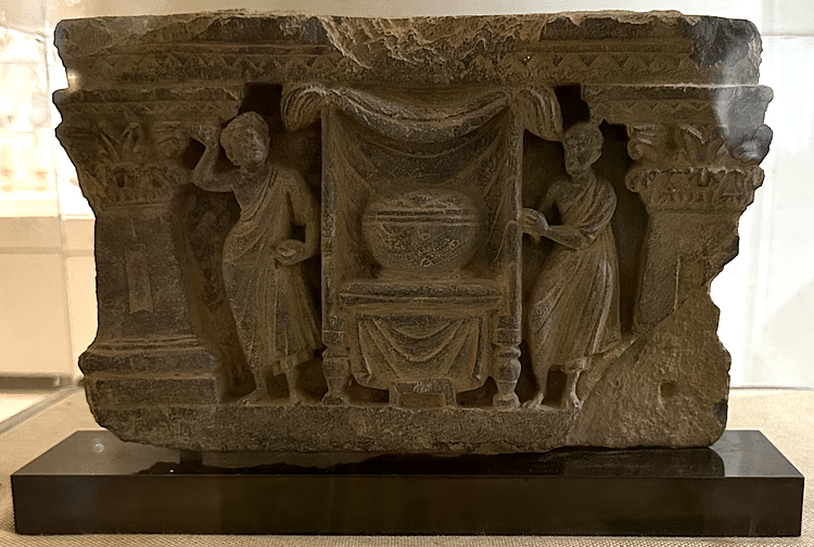 Worship of Buddha's Bowl