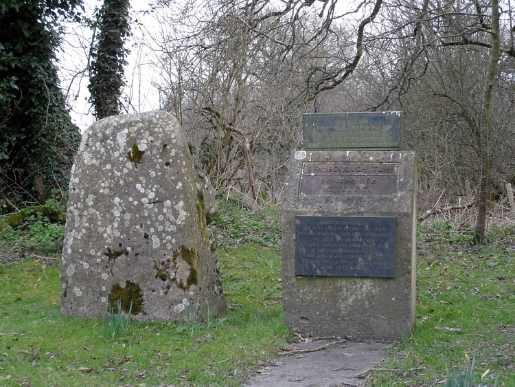 Swanborough Tump Memorial, Wiltshire