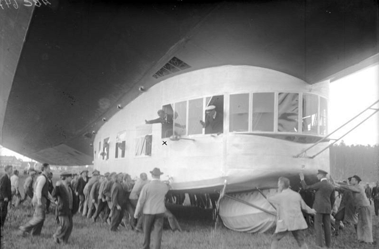 Gondola of the USS Los Angeles