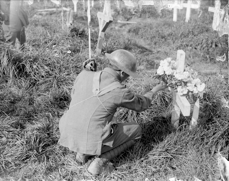 Solder Tending a Grave, Ypres, 1917