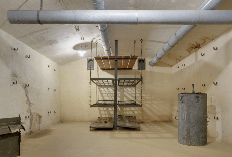 Why did France's Massive Maginot Line Fail in 1940?