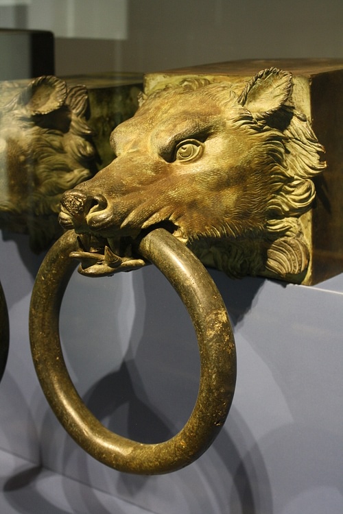 Bronze Wolf, Roman Ship Decoration
