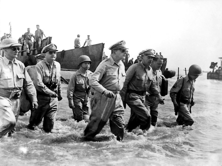 MacArthur Back in the Philipinnes