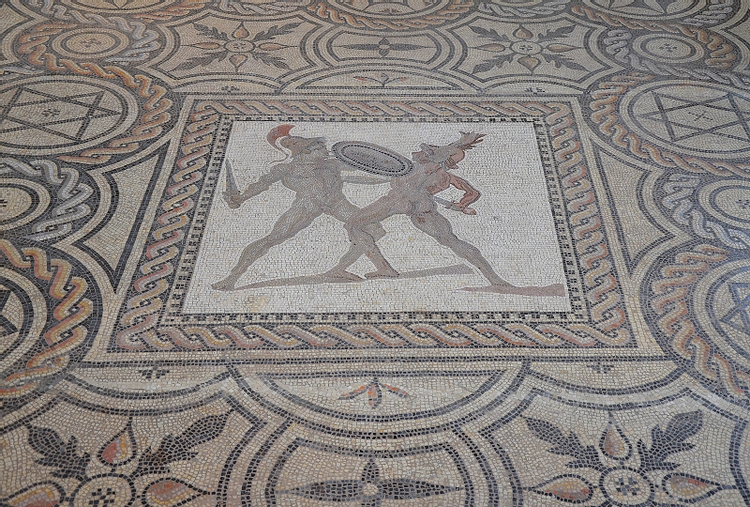 Gladiator Mosaic, Reims