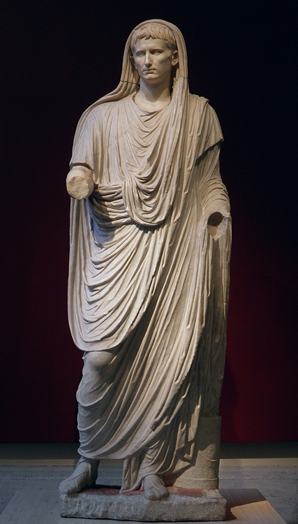 Augustus as pontifex maximus