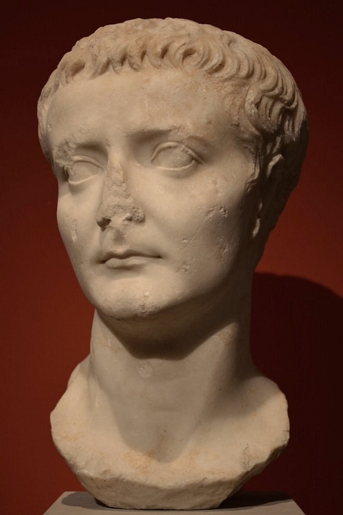 Tiberius, Altes Museum