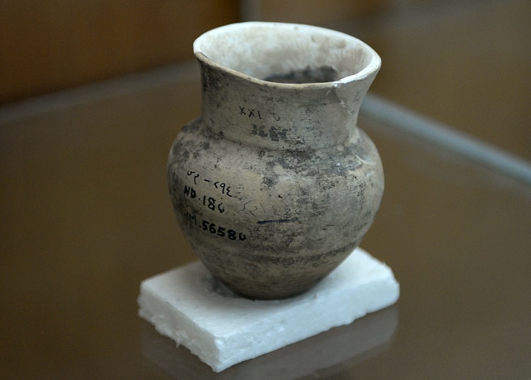 Pottery from Nimrud