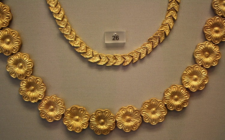Mycenaean Gold Necklaces, Dendra