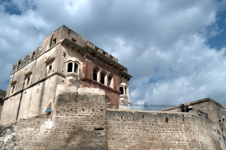 Ram Chandra Temple (Katas Raj)