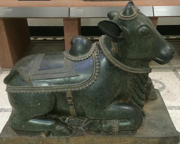 Nandi Sculpture