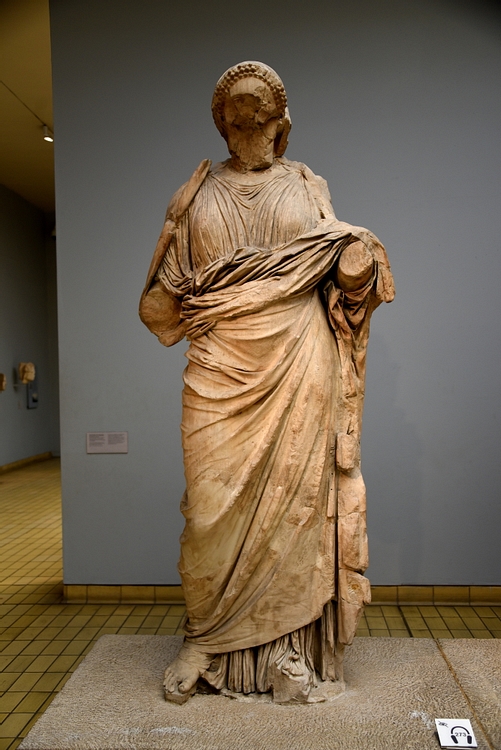 Statue of Artemisia