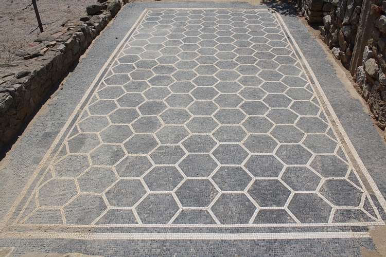 Mosaic flooring, Empuries