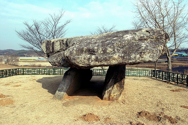 Table Dolmen, Ganghwa, Korea