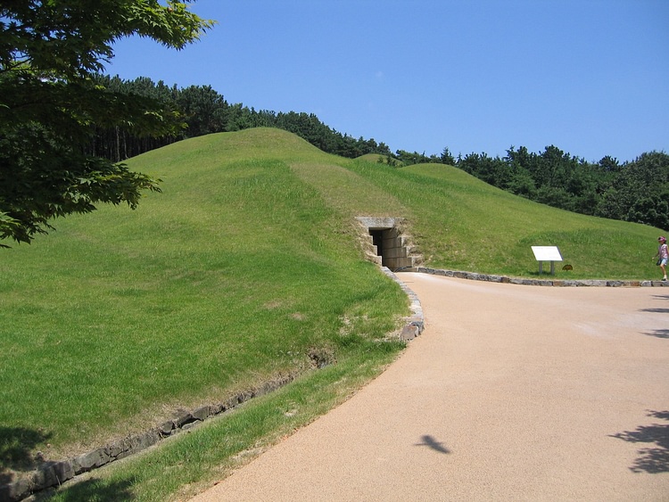 Tomb of Muryeong-Wang