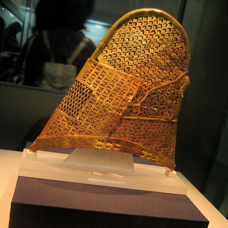 Gold Silla Cap