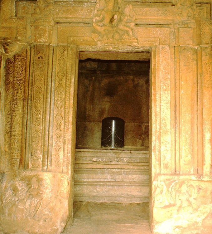 Garbhagriha, Pattadakal