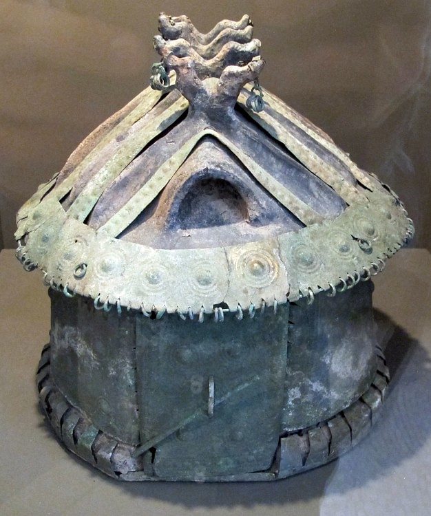 Etruscan Circular House Model