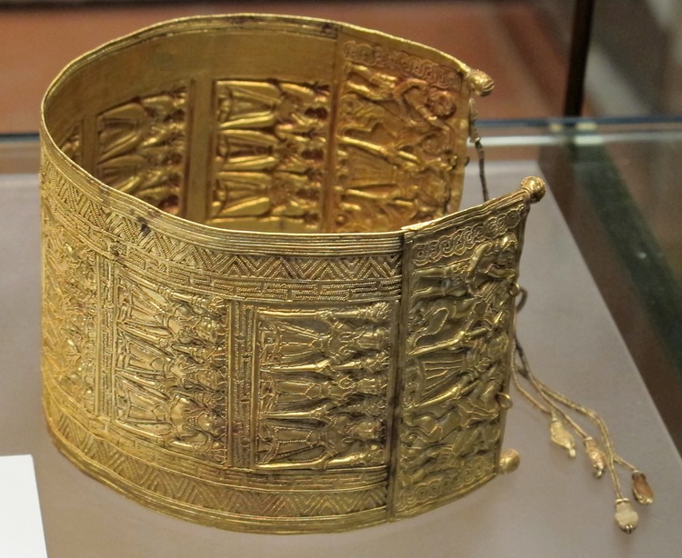 Gold Etruscan Bracelet