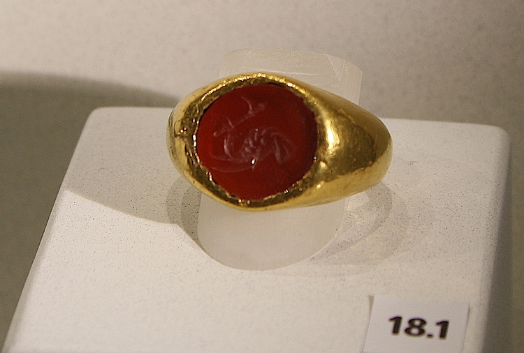 Gold & Carnelian Ring, Tarentum