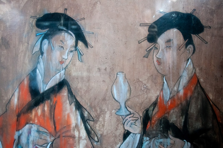 Han Women, Dahuting Tomb.