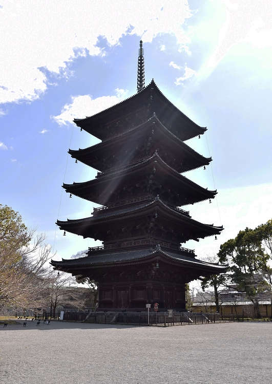 Toji Temple's Five-Story Pagoda