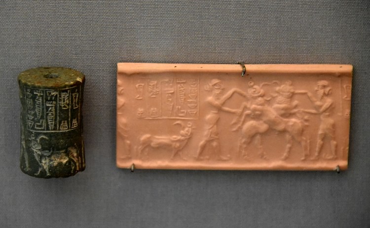 Cylinder Seal Showing a Contest Scene