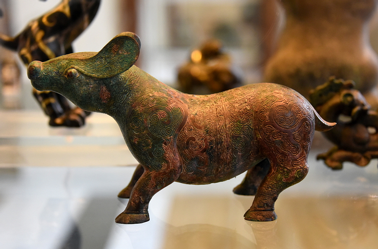 Zhou Bronze Tapir-Like Animal