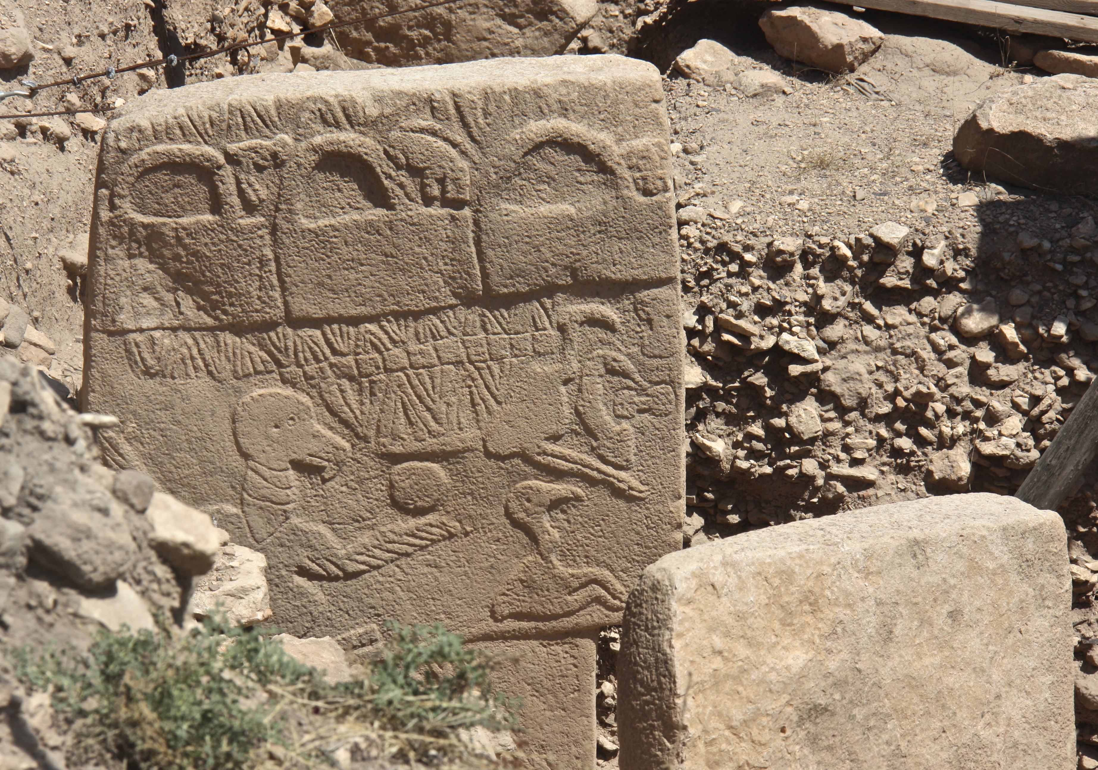 Vulture Stone, Göbekli Tepe (Illustration) - World History Encyclopedia