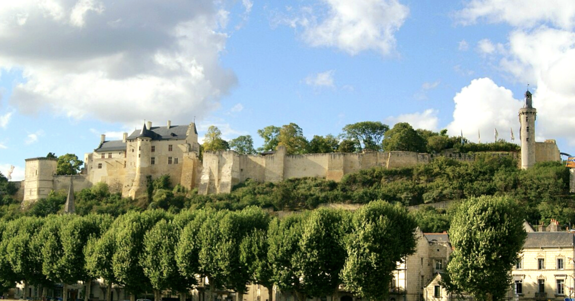 Château de Chinon (Illustration) - World History Encyclopedia