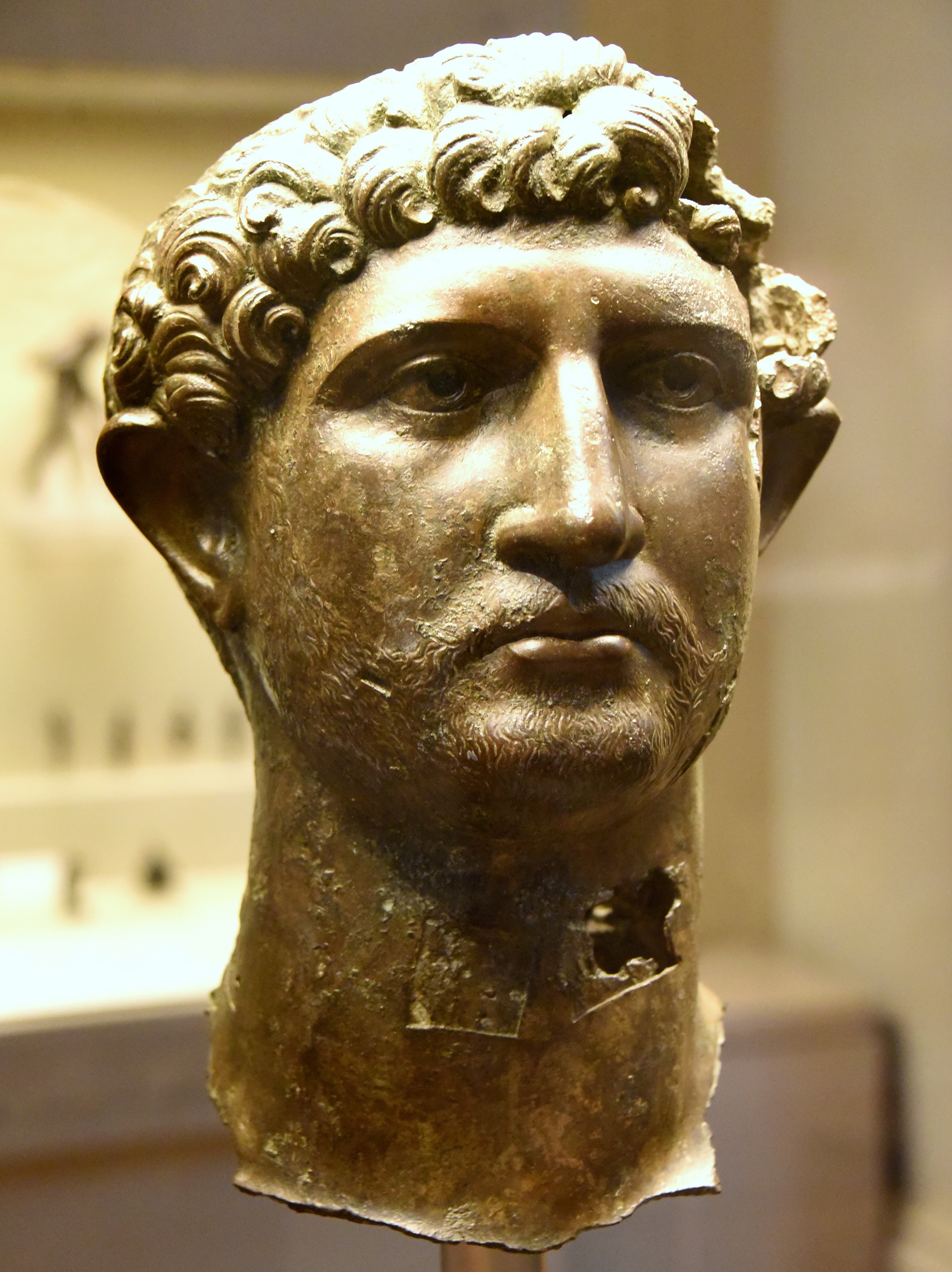 Hadrian Colors Hadrian’s Statue – WARRMX