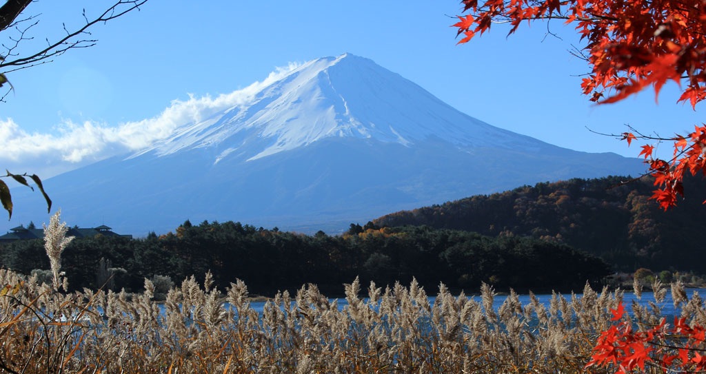 Monte Fuji (Fujisan), Honshu, Japón. La montaña tiene 3.776 metros de altura y es un lugar sagrado para los seguidores del sintoísmo y algunas sectas del budismo. Crédito: Flickr