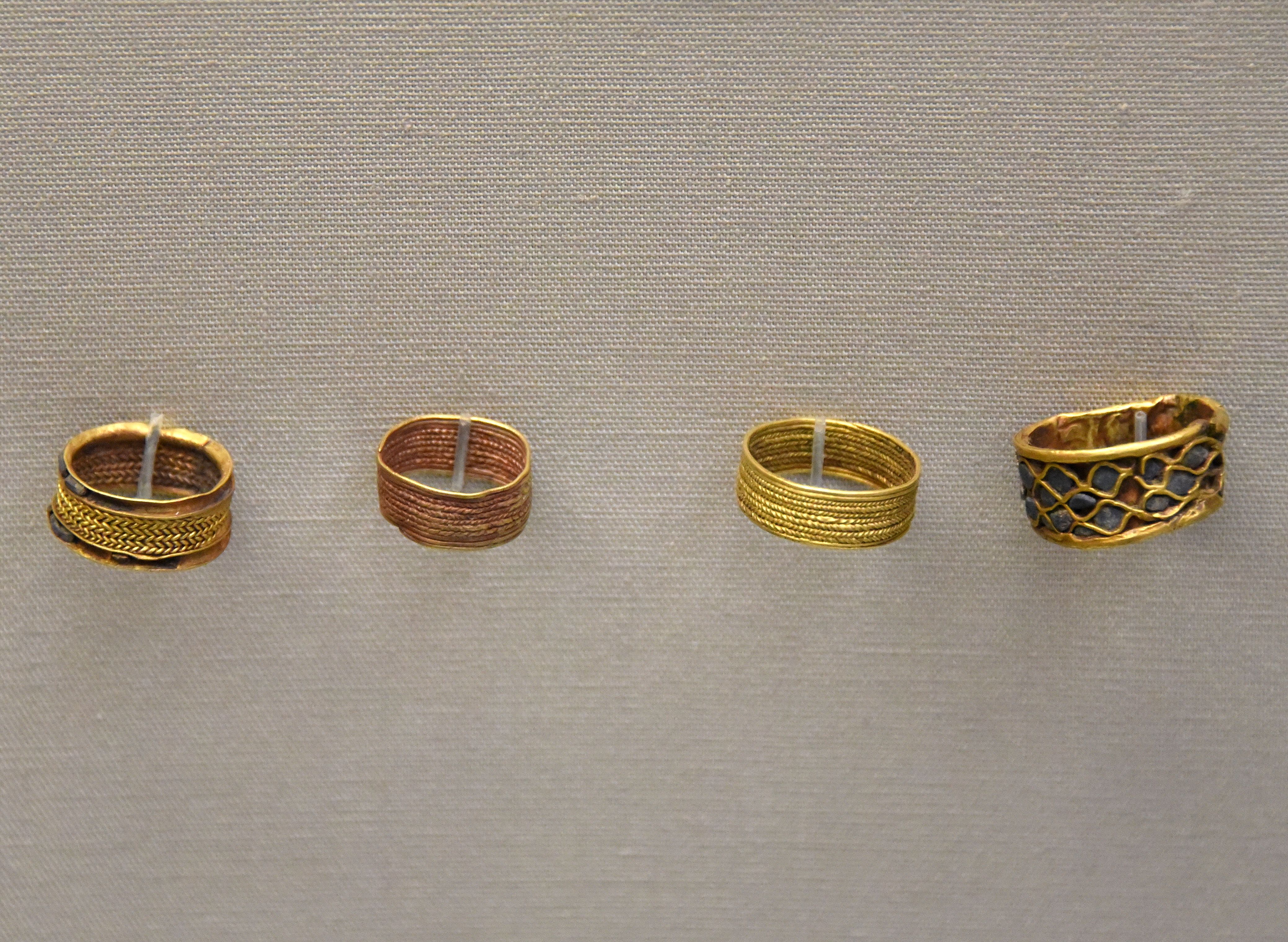 Mesopotamian Finger Rings (Illustration) - World History Encyclopedia