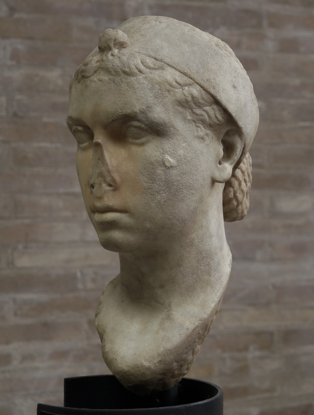 Cleop Roman Portrait of Cleopatra (Illustration) - World History Encyclopedia